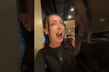 Going to bertuccis for the first time #bertuccis #mukbang #restaurant #explore