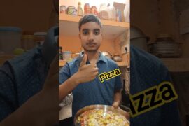 Aaj sabke liye Pizza banaya 🍕🤤#pizza #recipe #shorts