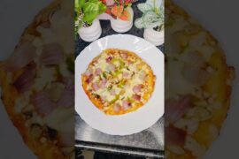 “Instant Pizza Recipe 🍕🔥 | Sabse Easy Tarika!”#shorts #viral #pizza #ytshorts