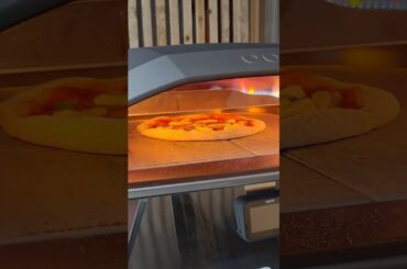 Night bake Margherita. Ooni Koda 2 Pro. 🍕 #shorts #pizza