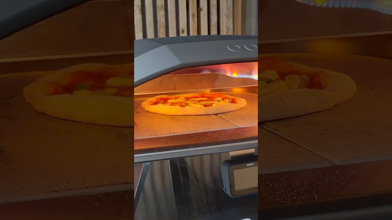 Night bake Margherita. Ooni Koda 2 Pro. 🍕 #shorts #pizza Night bake Margherita. Ooni Koda 2 Pro. 🍕 #shorts #pizza