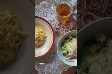 prep my dinner with me🥗🥒🍅🍝🥃#cookingchannel#italy#italianfood#spaghetti#salad#shorts#cookitalian