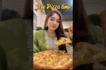 It is Pizza time😍#food #dress #shorts #viral #trending #youtubeshorts #love #cat #makeup #life #yt