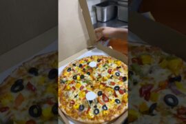 Hungama Pizza🍕order 1sath 😱#viral #shorts #pizza #youtubeshorts #food #minivlog #ytshorts
