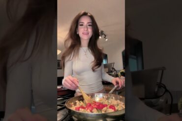 Let’s make pasta fagioli!! #pizza #pasta #italianfood #dinnertime #calgary #entrepreneur