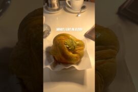 what I eat in a day as a girl who eats what she wants (snacky day edition)