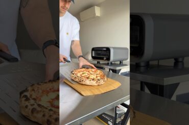 Happy Margherita Monday! Here’s my first ever pizza from the Ooni Volt 2. ⚡️🍕 #shorts #pizza