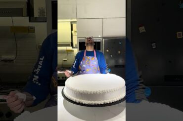 ⁨ Italian wedding cake… أخيرًا كل أسرارها في فيديو واحد 🍓ببساطة؟ الموضوع أسهل مما تتخيلوا .. 😉