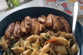 Chicken thighs and Pasta for lunch!!