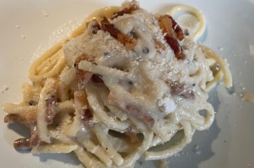 Been seeing a lot of Carbonara. How about some alla Grecia?