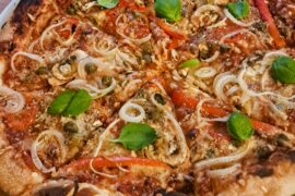 Mushroom, onion and bell pepper pizza