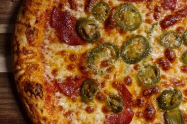 66% NY Style. Pepperoni / Jalapeno & Pepperoni Chicken