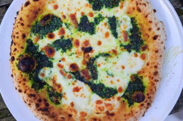 Wild Garlic Pesto Pizza From Today’s Forest Haul 🌿🍕