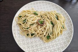 aglio olio e acciughe