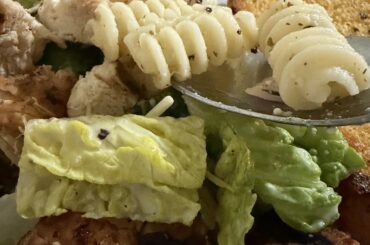 Can I get a noodle ID? Por favor