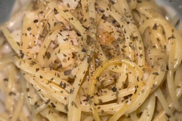 creamy pasta with basil leave
