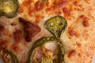 I had got a jalapeño and sausage pizza and I admittedly spotted Ghostface on one of my jalapeños 👀