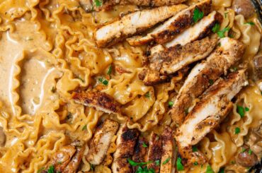 Chicken, sun-dried tomatoes, blue cheese, Parmesan, shallots and mushroom pasta.