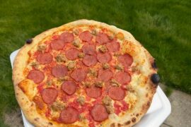 Pepperoni and homemade Italian sausage, NY Style