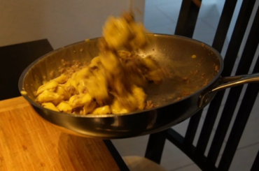 ​[OC] Fresh Tortellini tossed in brown butter and Parmigiano, topped with sautéed Fassona beef.