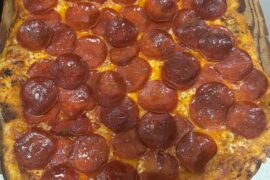 No such thing as too much pepperoni 🤤