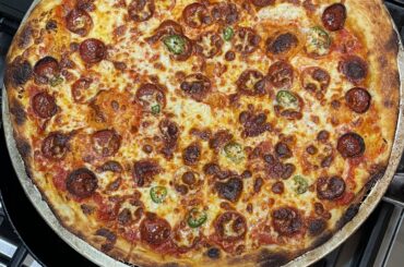 Potato flakes in pizza dough. Anyone?