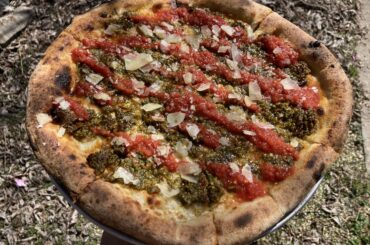 Arugula/Sun-Dried Tomato/Cashew Pesto w/red sauce