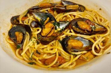 This homemade pasta with seafood is my weakness