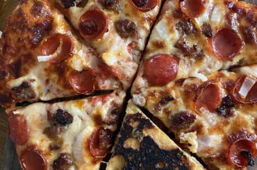 12” pan pepperoni, sausage, onion