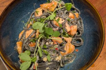 Creamy chili garlic salmon linguine