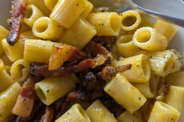 Carbonara mezzi rigatoni