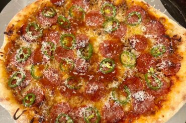 Sunday Pie! 24 hour dough rise, sausage, pepperoni, jalapeño, hot honey swirl and hand graded Parmesan Reggiano. 500° on a pizza. Steel 8 min 🤝