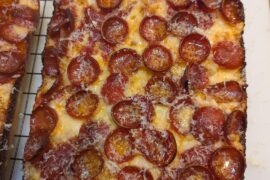 Detroit pizza