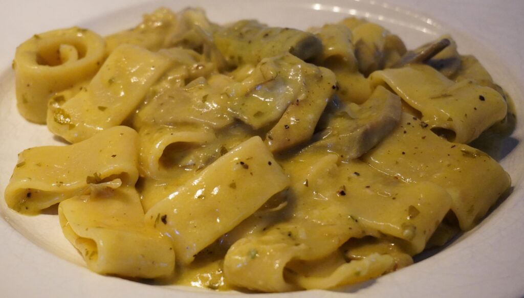 ​[OC] Calamarata with Creamy Potato, Sautéed Artichokes, and Fresh Garden Mint