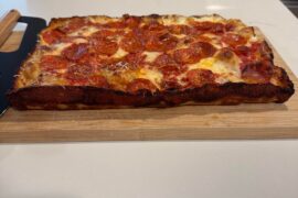 Detroit pizza