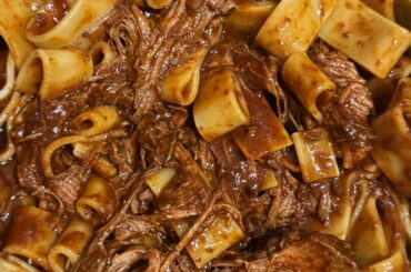 Braised shredded beef pasta