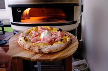 A "modern" Neapolitana" with pumpkin base