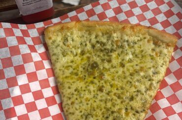 I don’t observe Ramadan, but I did inadvertenly fast for over 16 hrs, so this pesto pizza was heaven 😮‍💨