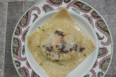 Raviolo all'uovo