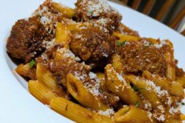 Sunday gravy with meatballs