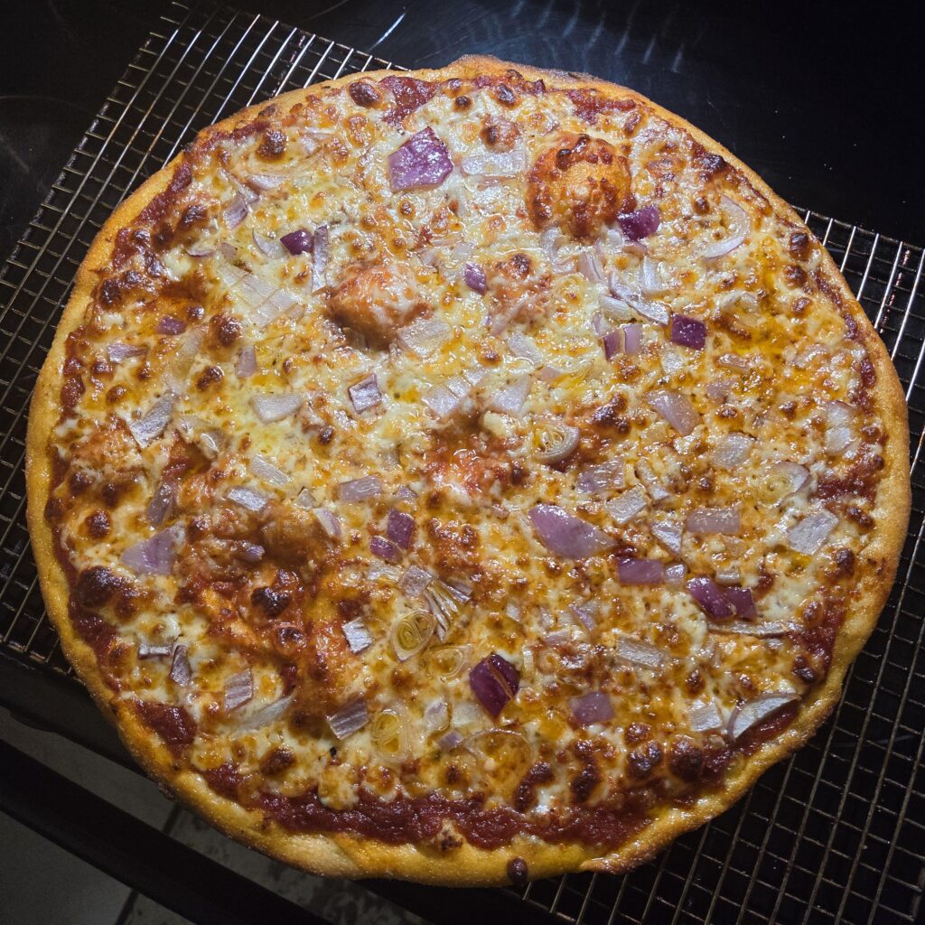 Cheese n' red onion