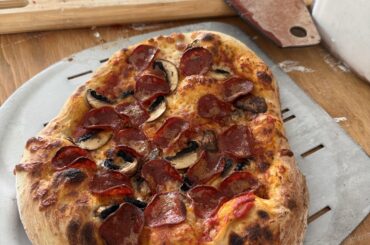 My pizzas lack a certain… je ne sais quoi