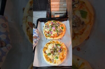seekh lo aage bahot kuch banana hai🤭🙈 #bhartichauhan #pizza #easyrecipe #ytshorts #cooking
