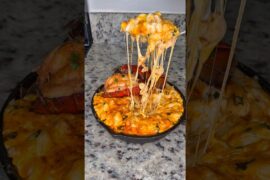 Homemade smoked lobster Mac & cheese recipe ! #chefflocko #fyp #explore #cooking #foodie #shorts