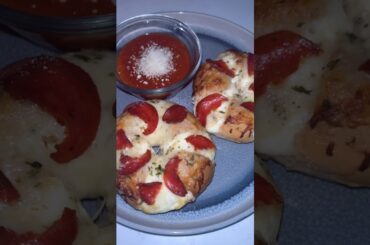 Stuffed Pizza Bagels! 🥯😋🍕 #LunchIdeas #LexyMogul