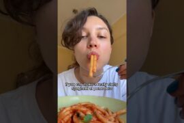 Spaghetti al pomodoro is the real deal Italian kitchen test #italianfood #spaghetti