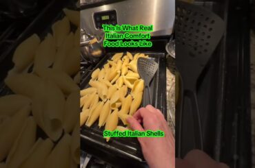 Italian Stuffed Shells #italianfood #stuffedshells #cooking
