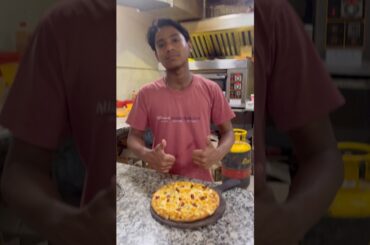 Pepe Paneer pizza #ganivlogs #pizza ￼￼