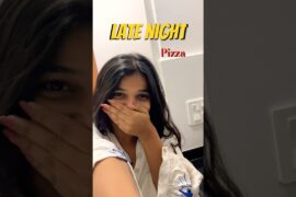 Late night #pizza #homemade #explore #trending #latenight #cooking #pizzalover #homemadepizza #fypシ
