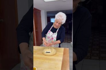 How to make traditional pane di Pasqua #authenticitalianrecipes #italiancooking #nonna #nonnasrecipe